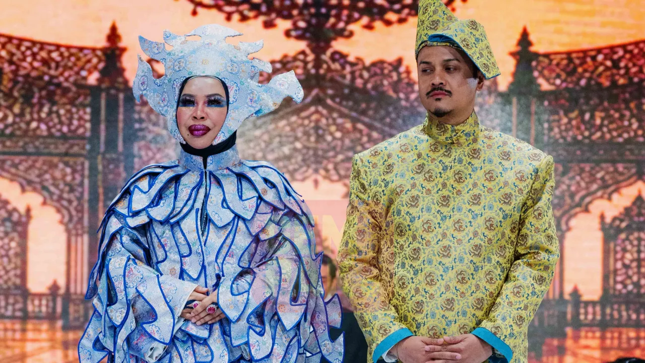 Pelantun lagu Asmara ini itu turut membuka ruang kepada pengikut untuk memberikan cadangan berhubung tarikh yang sesuai sekiranya majlis mereka bakal diadakan.