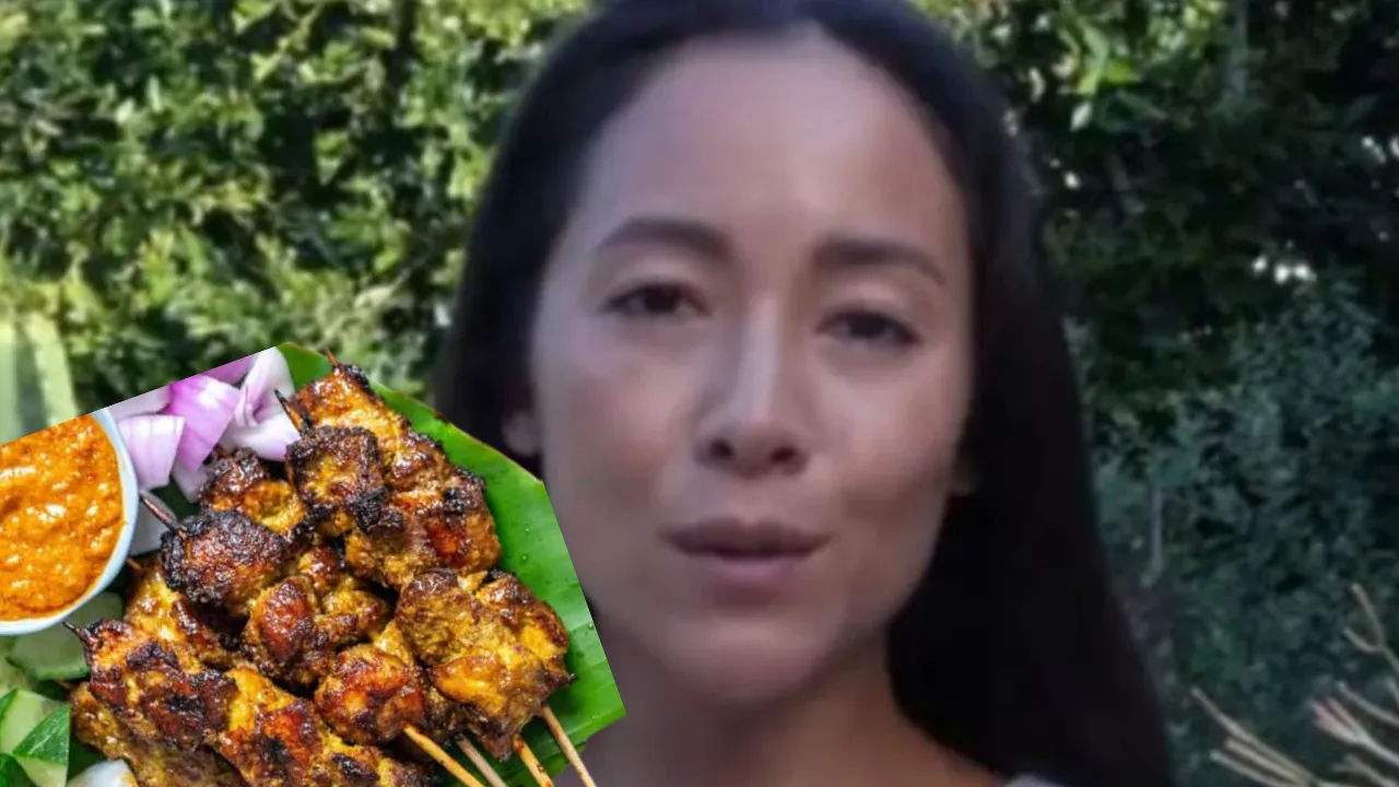 The Independent melaporkan, Briohny Smyth, 44, yang pernah menghasilkan album platinum di Thailand ketika berusia 13 tahun dan kini mengajar yoga di Los Angeles, mendakwa serpihan kayu yang tersangkut di kerongkongnya menyebabkannya mengalami kesakitan serta-merta, batuk yang teruk dan rasa seperti tercekik.