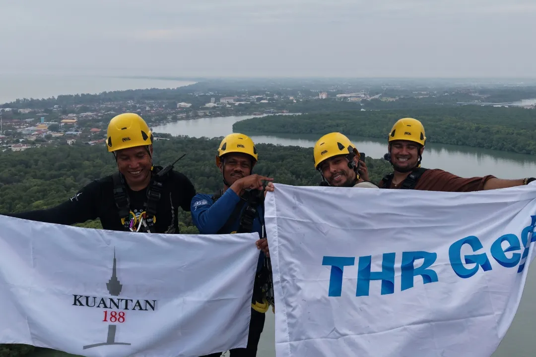 Issey & Fizie Bersiaran, Berdikir Barat Di Puncak Menara 188 Kuantan