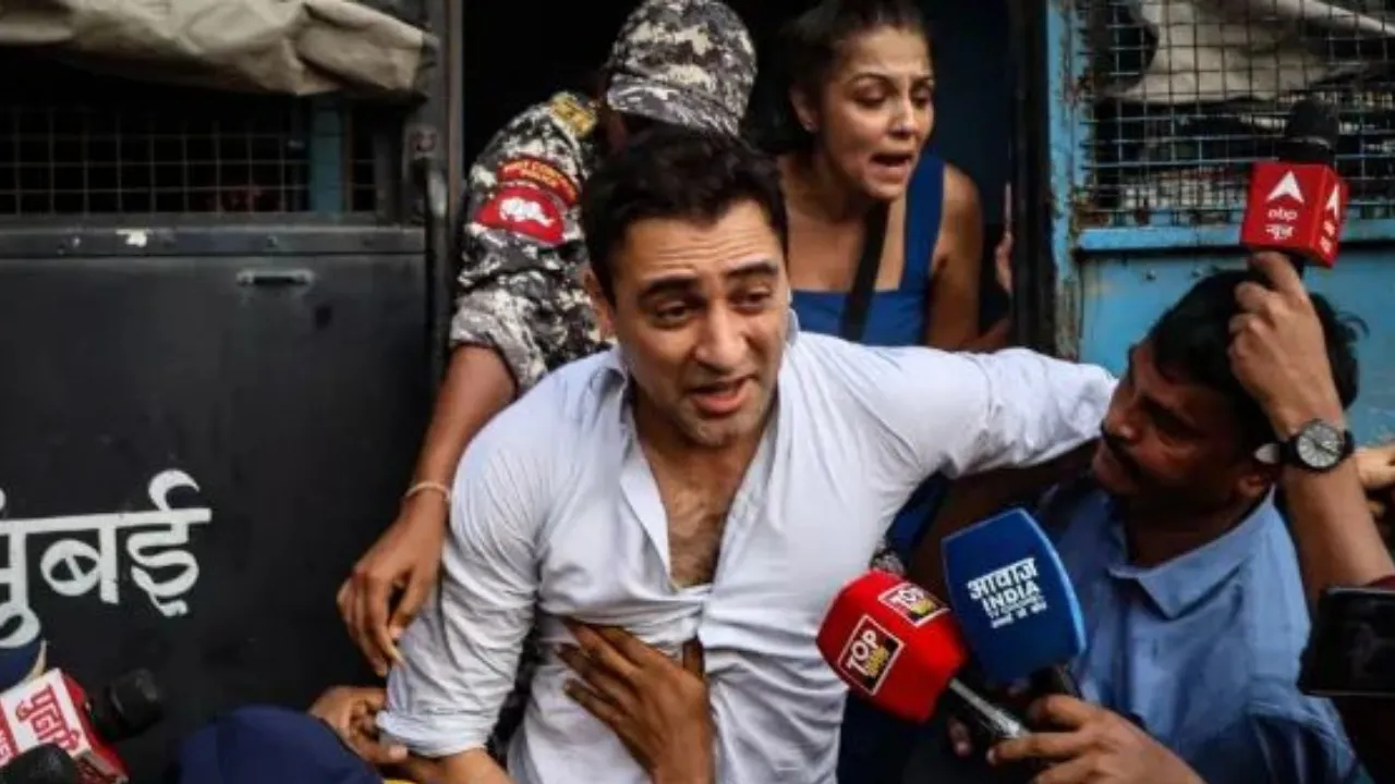 Pelakon Bollywood, Imran Khan Diarah Keluar India Sertai Protes Reforrmasi Pilihan Raya