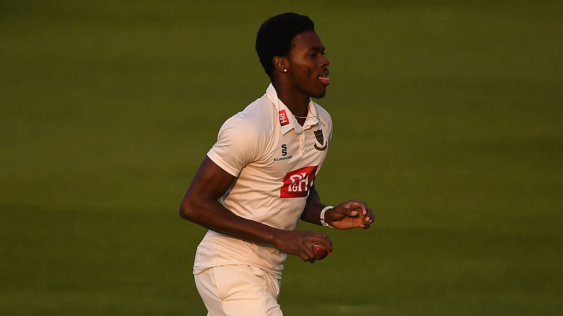jofra-archer-cropped_7puy9rv61ktc18tblc3bv8fh1.jpg