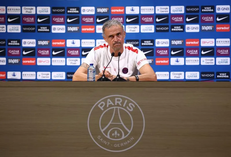SOCCER-FRANCE-PSG-REN:Soccer-PSG coach Enrique worried about Parc des Princes condition