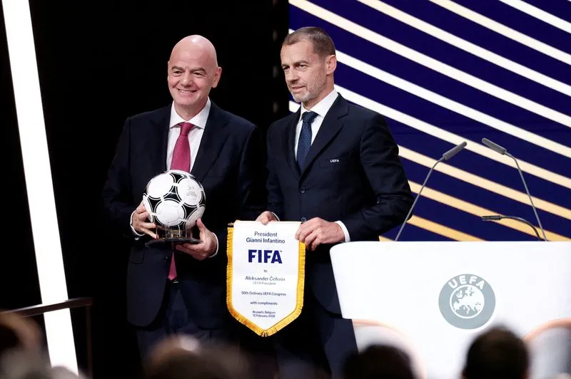 SOCCER-FIFA:Soccer-UEFA's Ceferin says Infantino could face election challenger, rules out FIFA bid