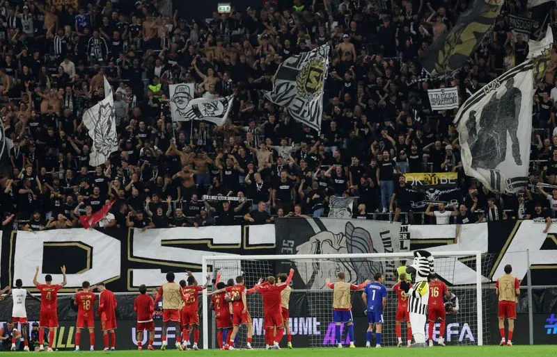 SOCCER-CHAMPIONS-ASK-CEL:Soccer-LASK end Celtic's Champions League hopes with astonishing comeback