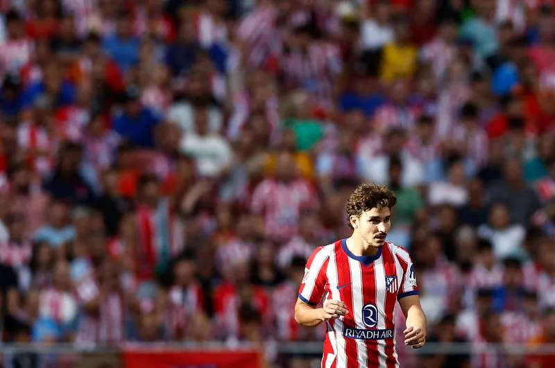 SOCCER-SPAIN-ATM-ALVAREZ:Soccer-Barcelona still interested in Atletico's Alvarez, says Laporta