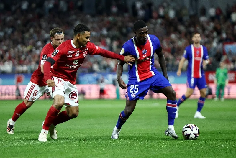 SOCCER-FRANCE-BRE-PSG:Soccer-Ferran Torres scores again as PSG earn first Ligue 1 win of the season