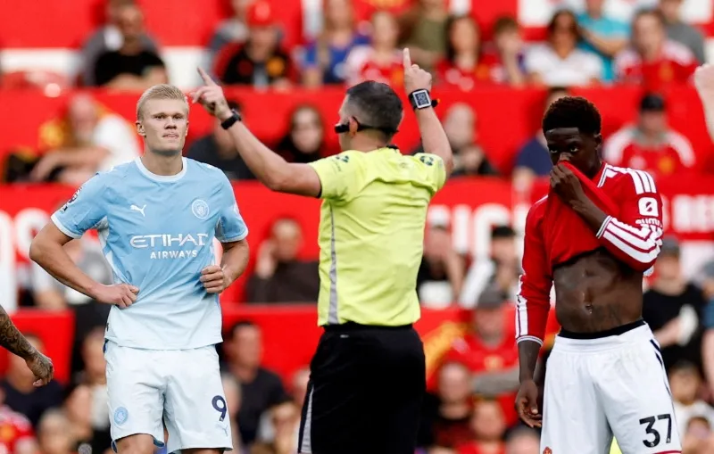 SOCCER-ENGLAND-MUN-MCI:Soccer-Manchester derby VAR stood down from Premier League duty