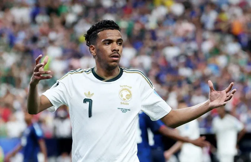 SOCCER-SAUDI:Soccer-Saudi drop Al Juwayr from Gulf Cup squad over 'disciplinary' issue