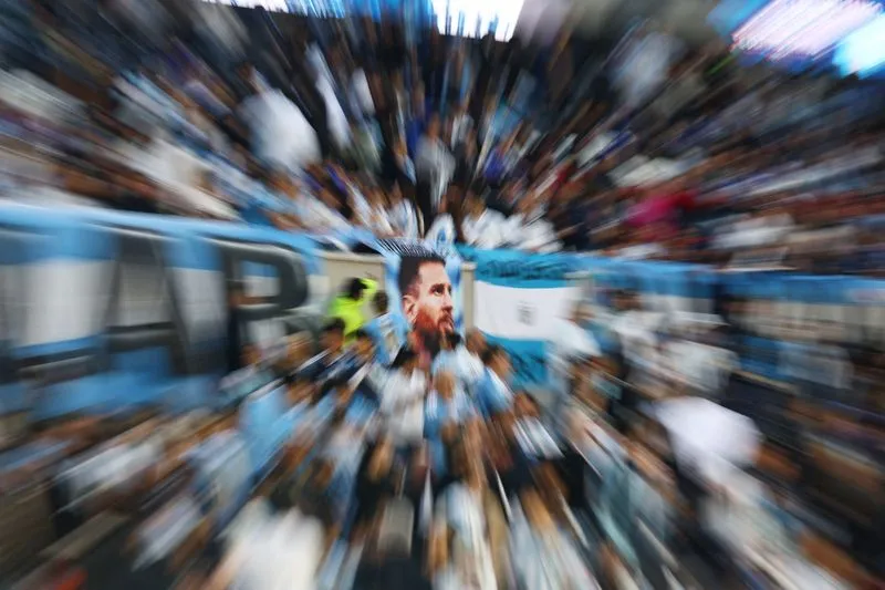 SOCCER-FRIENDLY-ARG-BEN-FANS:Soccer-Teammates and fans bid emotional farewell to Messi ahead of Argentina finale