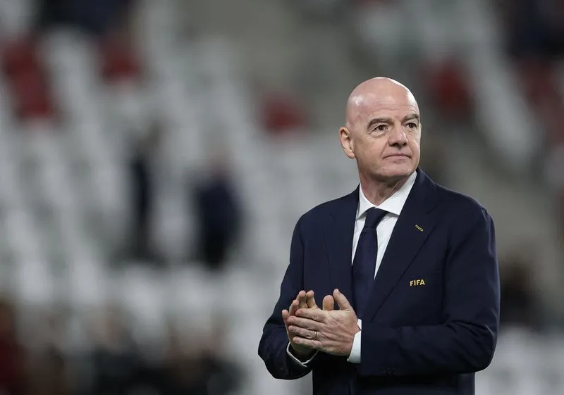 SOCCER-UEFA-BERLIN:Soccer-UEFA chief Ceferin reverses decision to step down, seeks final term