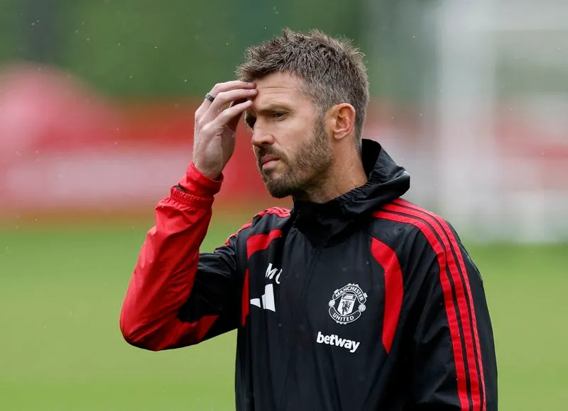 SOCCER-CHAMPIONS-ATM-MUN-PREVIEW:Soccer-Carrick backs Man United to emerge from rough spell ahead of Atletico test