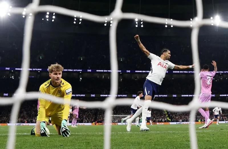 SOCCER-ENGLAND-TOT-COV:Soccer-Tottenham's agonising wait for a Premier League win ends with Coventry victory