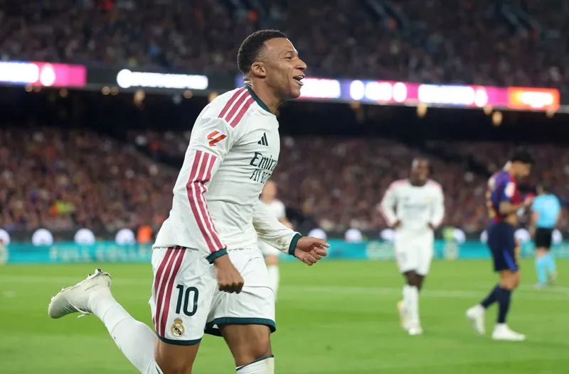 SOCCER-CHINA-MBAPPE:Soccer-Mbappe seeks to defuse anger in China after Mao 'dictator' comment