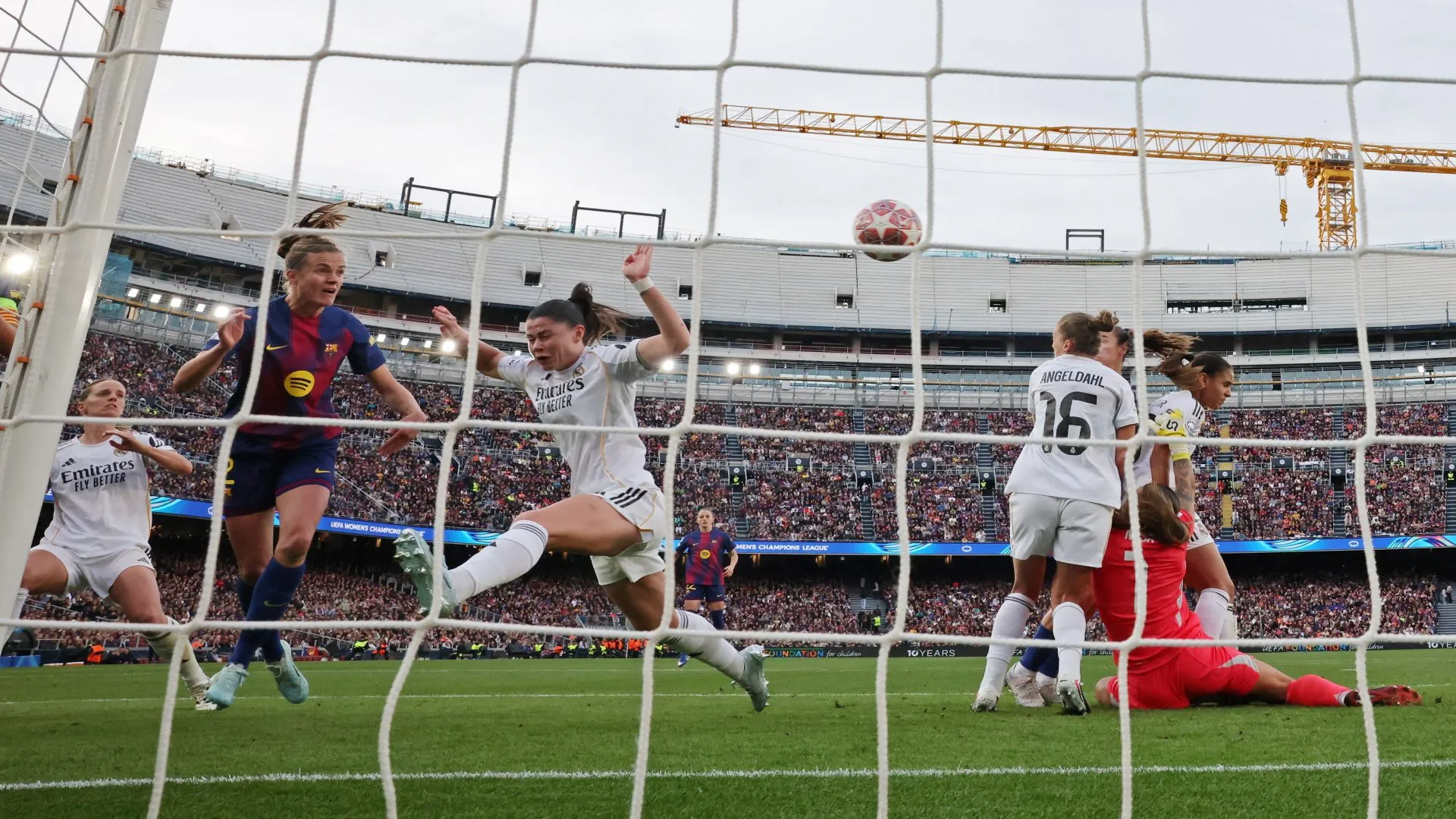 UCL wanita barca madrid