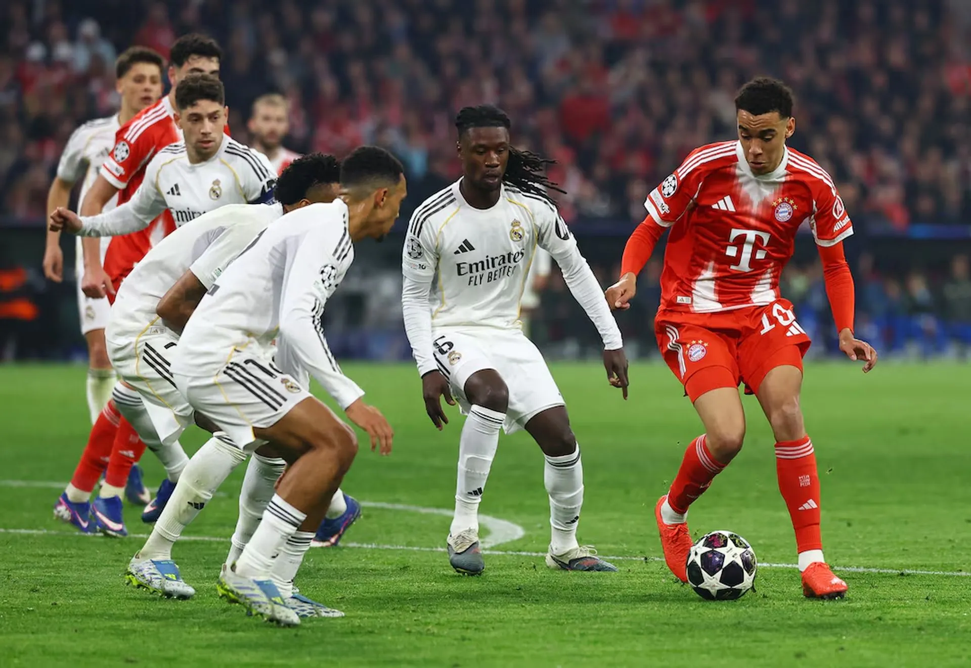 UCL:  ‘Late Show’ Bayern hancurkan Real Madrid, drama klasik warnai suku akhir