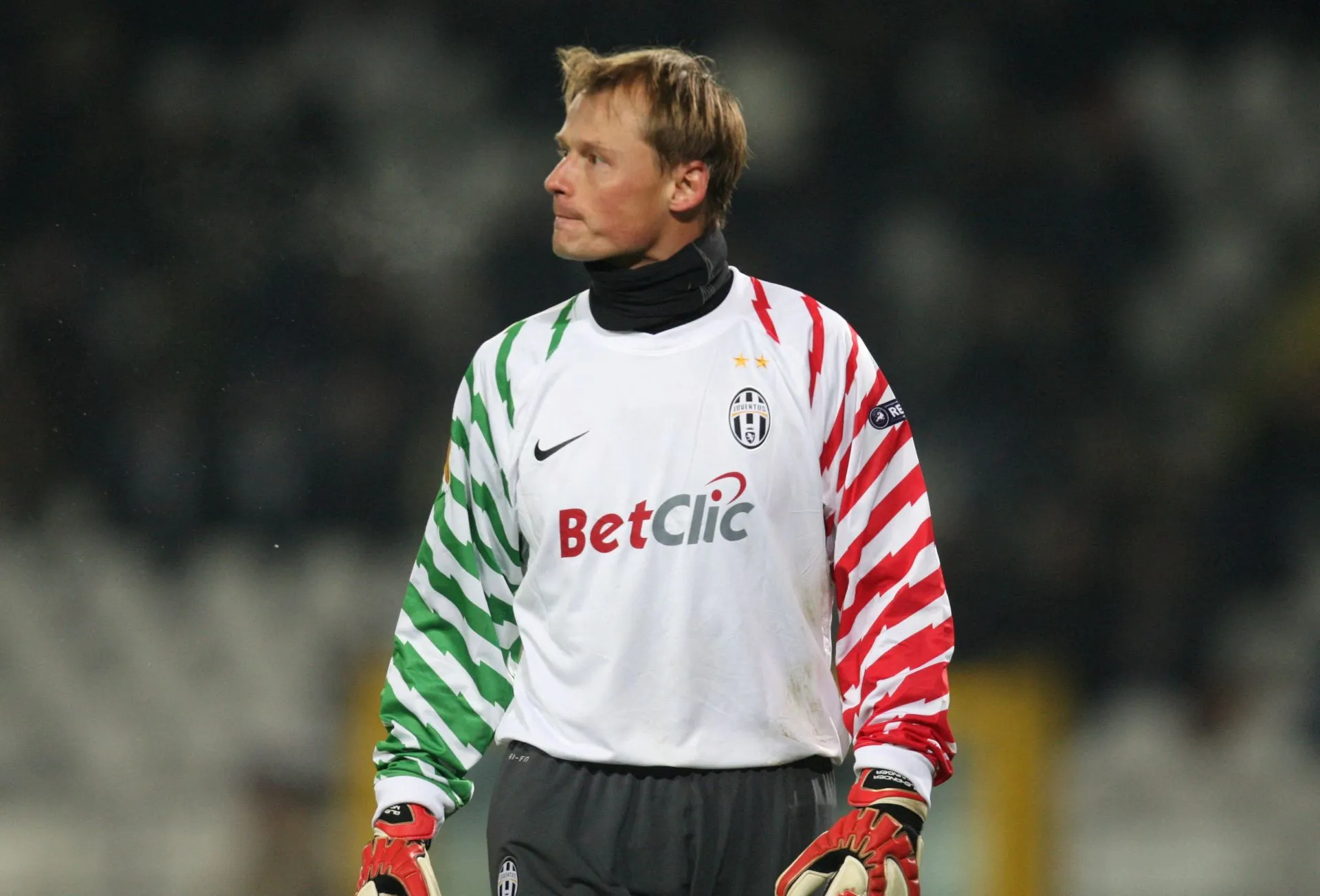 Former Austria goalkeeper Manninger dies at 48 after car hit by train