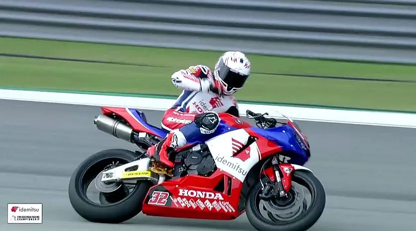 helmi azman champ race 1