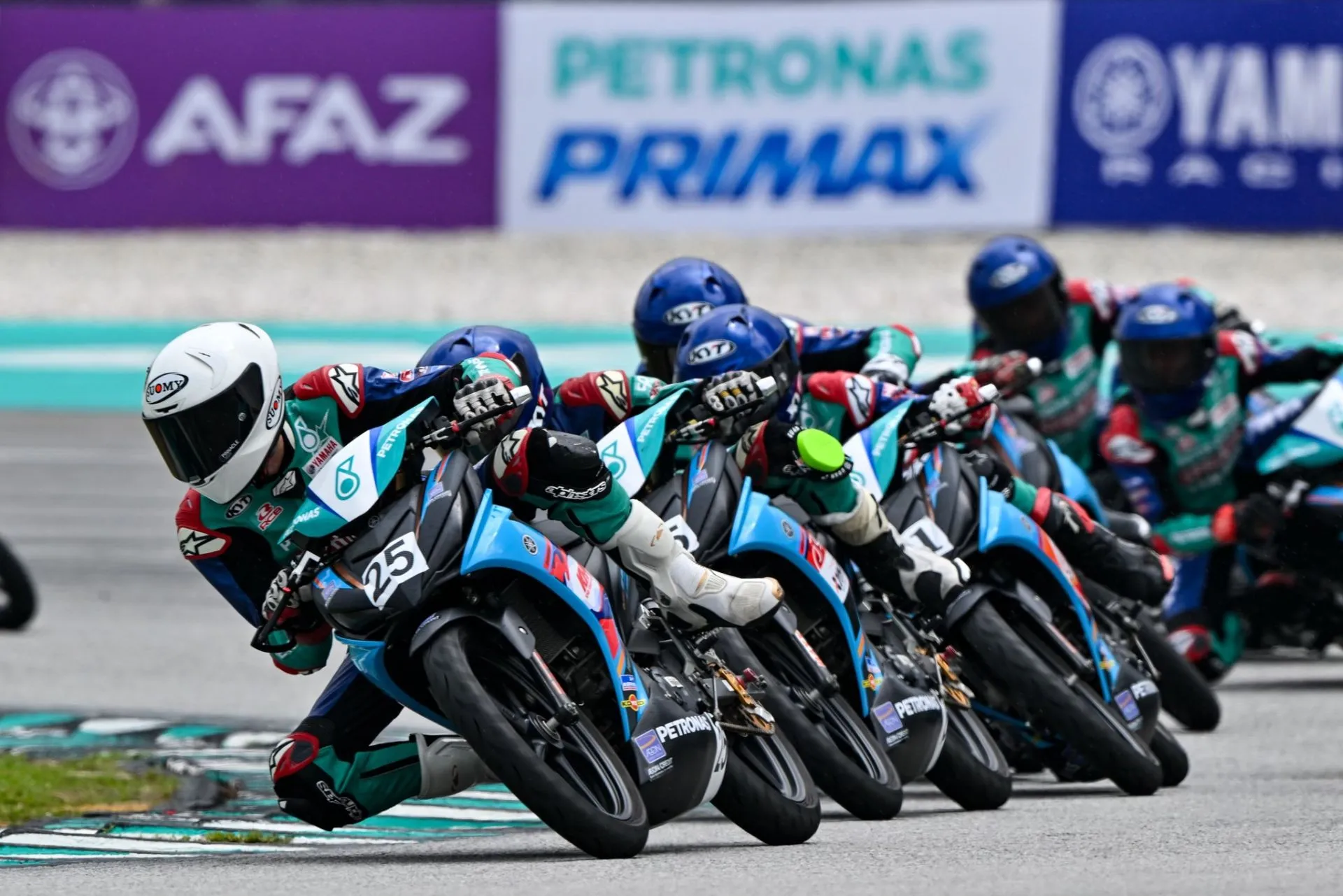 Cub Prix: Cuaca panas terik rancakkan persaingan di Sepang!