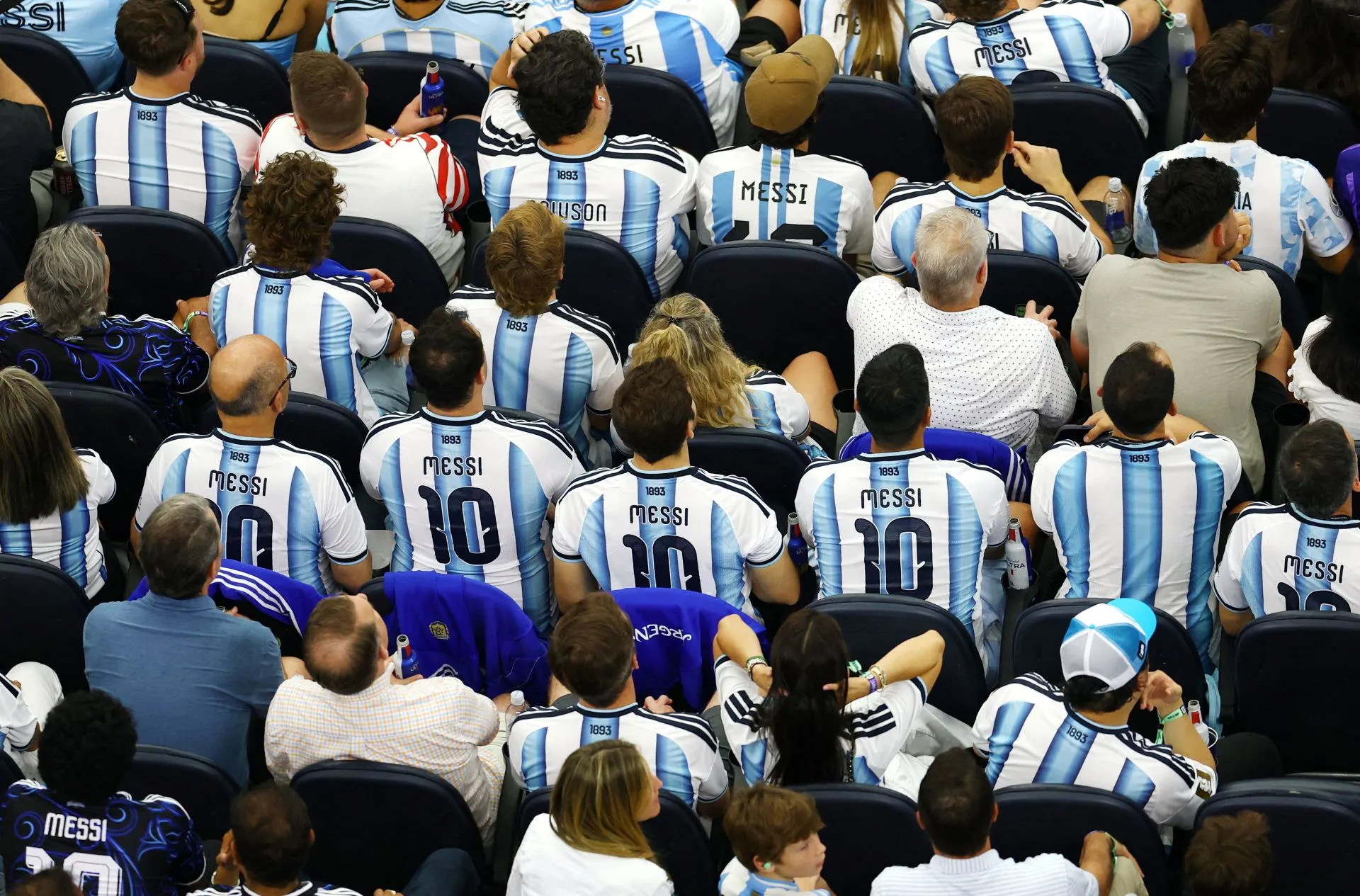Argentina sings collective happy birthday to Messi
