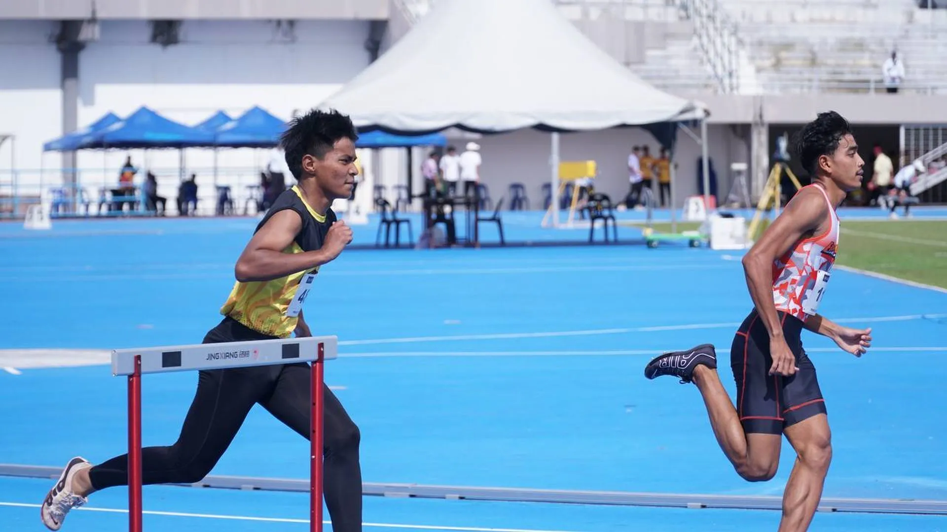 Fakrul Afizul pecah rekod kebangsaan 400m lari berpagar!