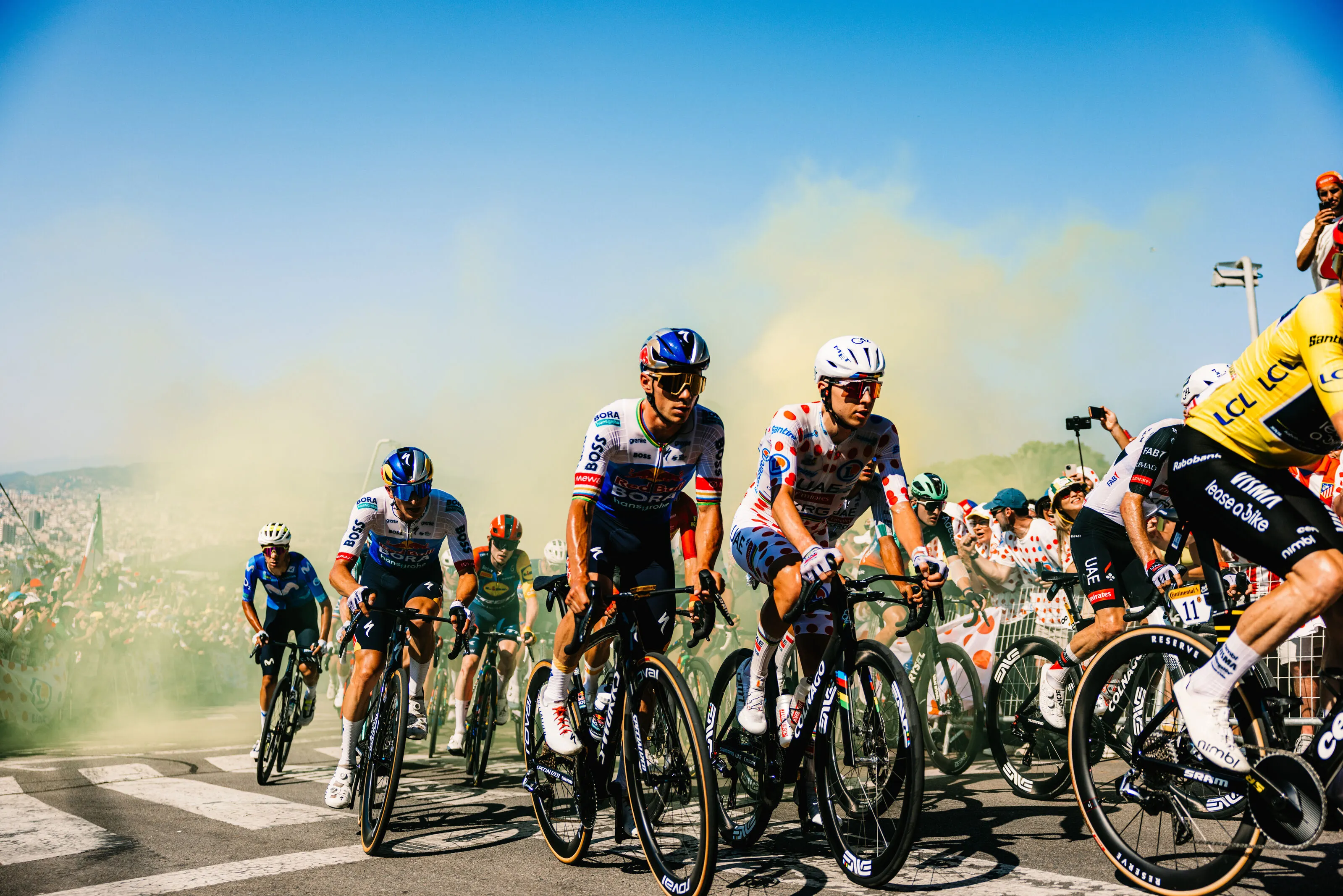 TOUR DE FRANCE