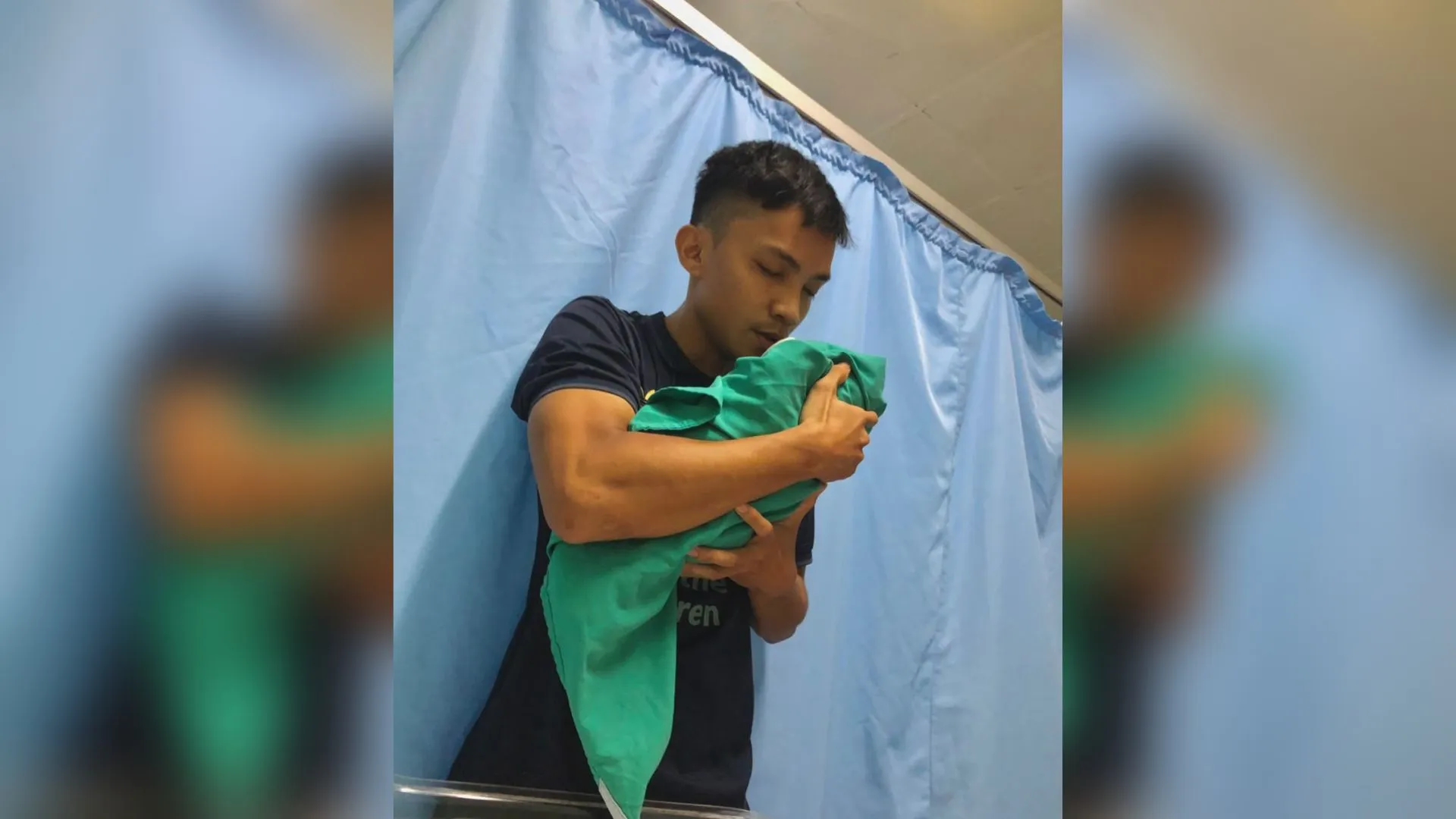 Haziq Hamdan timang cahaya mata