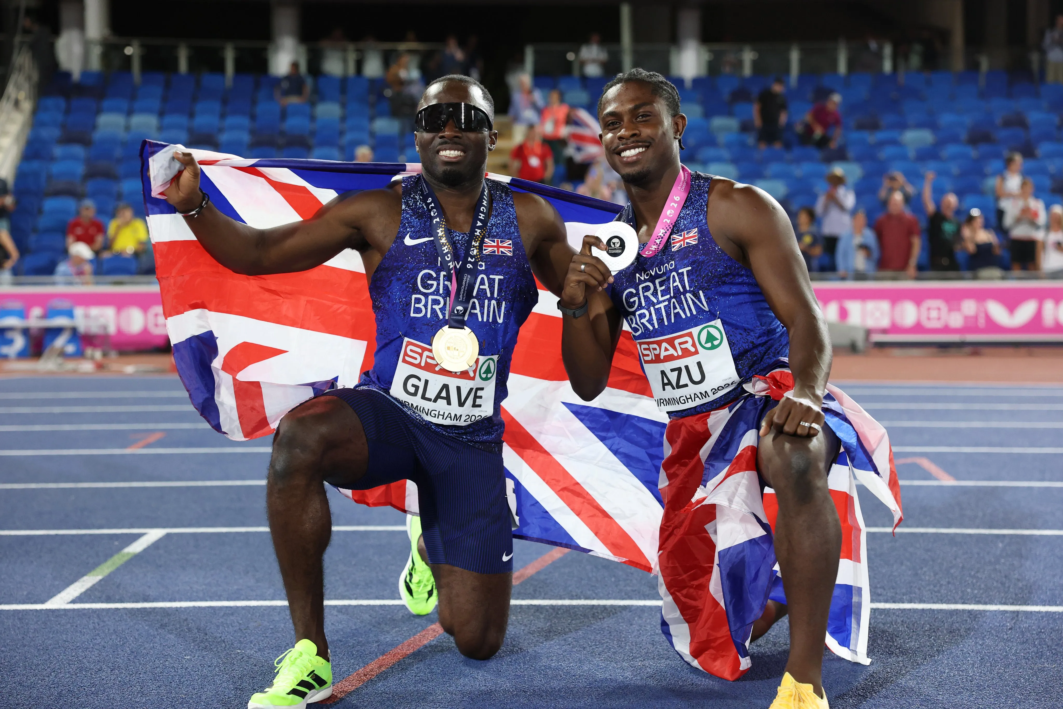 Sensasi Glave & Azu di Birmingham