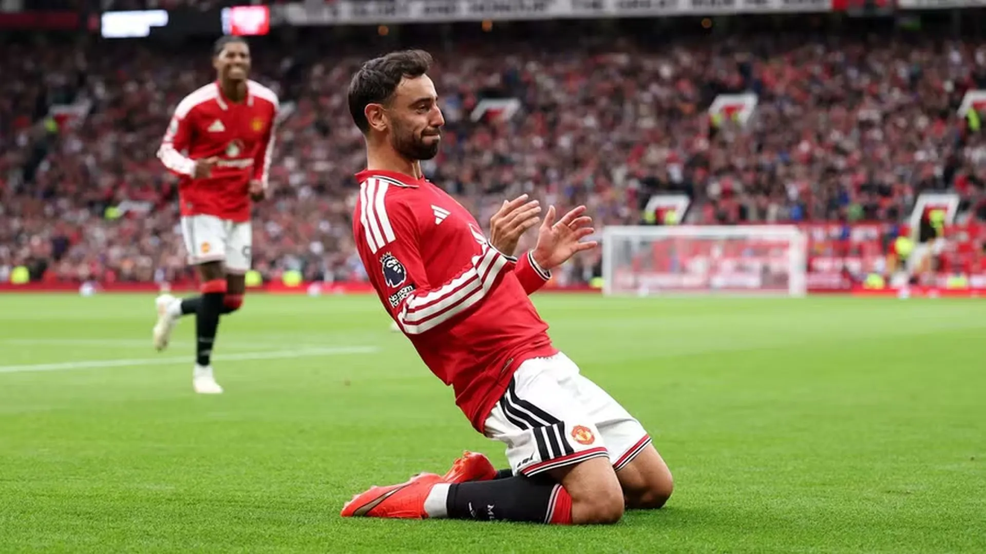 Manchester United bangkit benam Ipswich 5-2, Bruno Fernandes hatrik