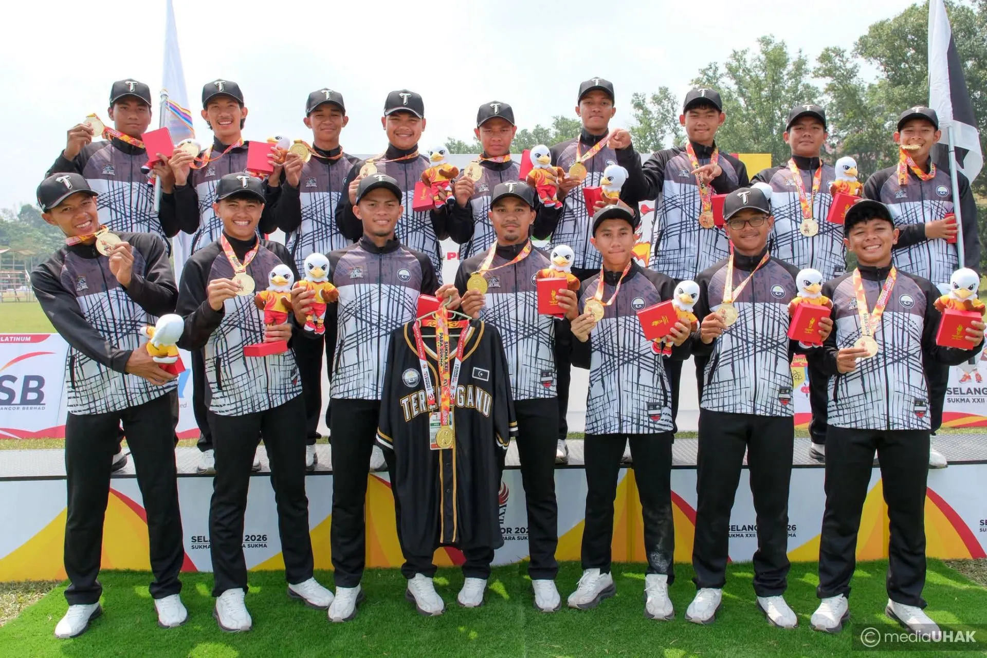 Selangor 2026: Terengganu cipta sejarah, emas softball buat Allahyarham 'Coach Amirul'
