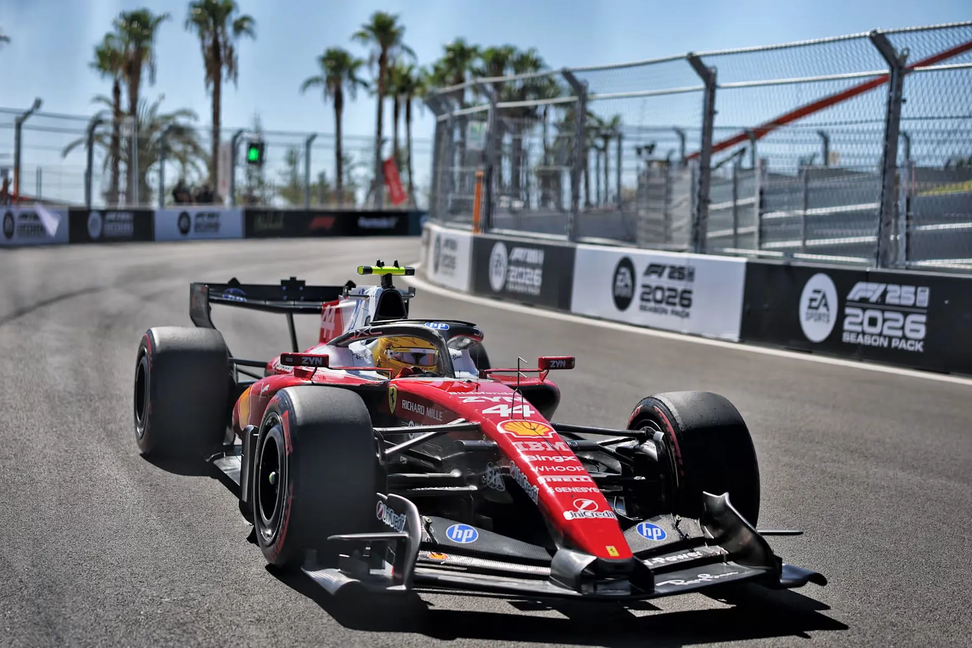Hamilton akui Ferrari masih ketinggalan di belakang Mercedes, McLaren