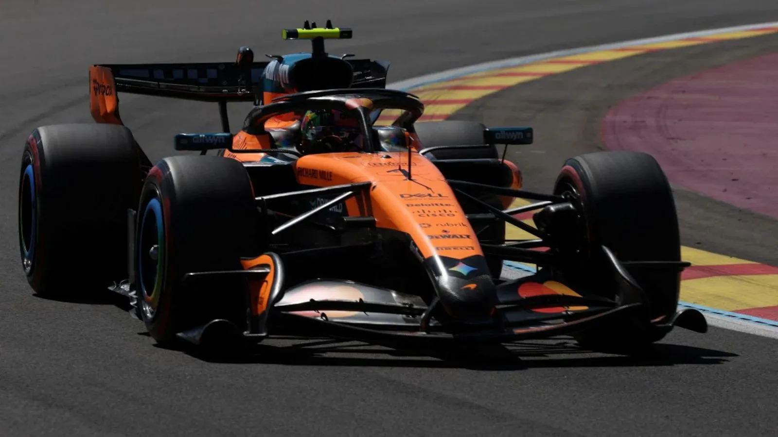 Norris raih pole pertama di Madring, tewaskan Antonelli 0.011 saat