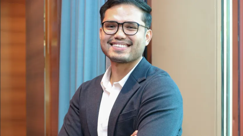Khairul Aming’s Powerful Message : “Don’t Break the Wings of Someone Working Hard”