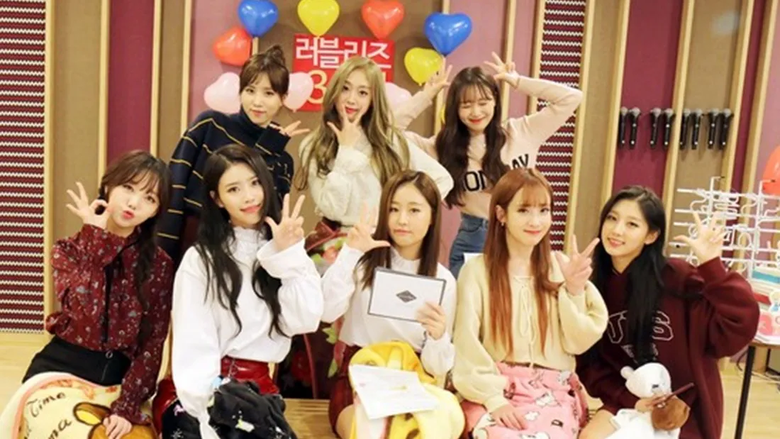 lovelyzcover.jpg