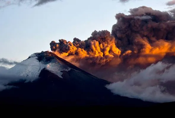 51440383398_volcanoecuador.jpg