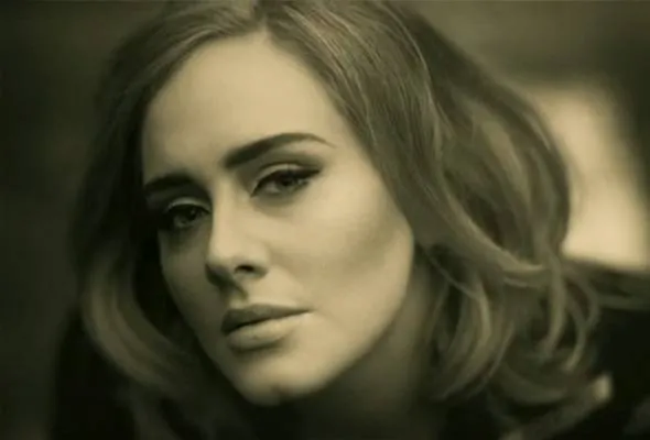 41451375864_Adele.jpg