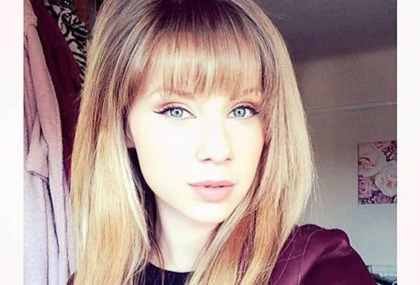 81437372225_TAYLORLOOKALIKE.jpg