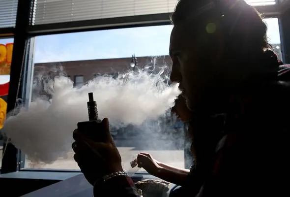 41447229447_Vape.jpg