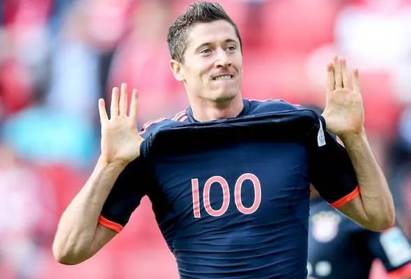 41444098884_RobertLewandowski.jpg