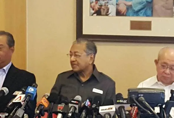 51444626547_tunmahathir.jpg