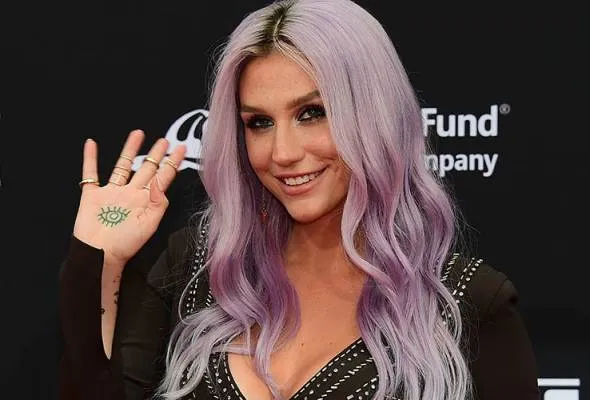 51456455724_Kesha.jpg