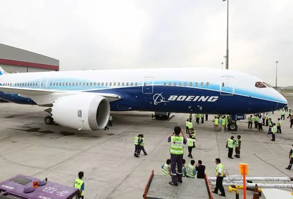 71461489617_BoeingDreamliner.jpg