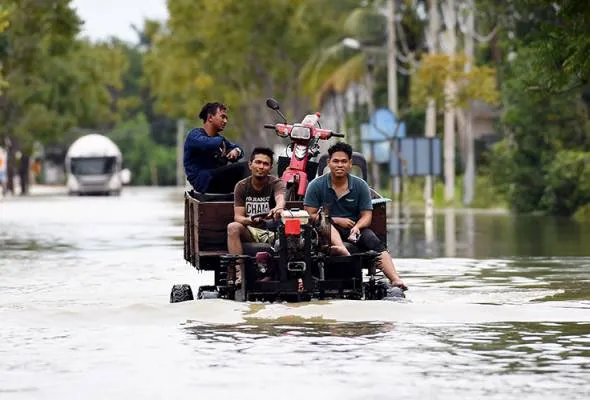 51512142643_Banjir.jpg
