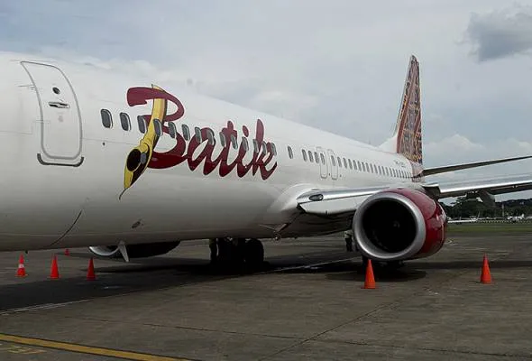 41507600777_BatikAirBoeing.jpg