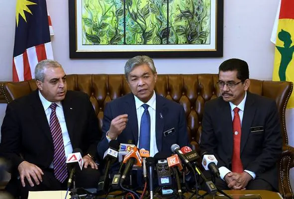 51513756415_AhmadZahidHamidi.jpg