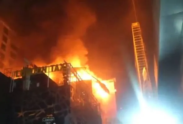 51514531753_mumbaifire.jpg