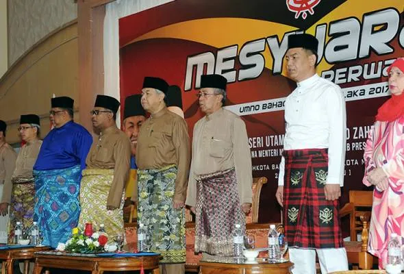 51501302457_AhmadZahidHamidi.jpg