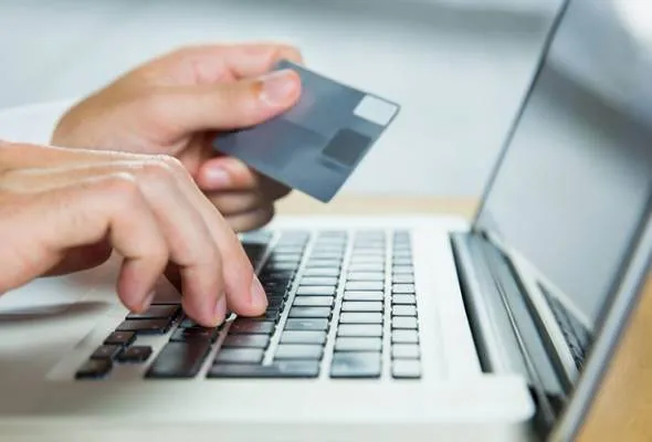 41501839926_onlineshopping.jpg