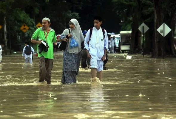61505524504_Banjir.jpg