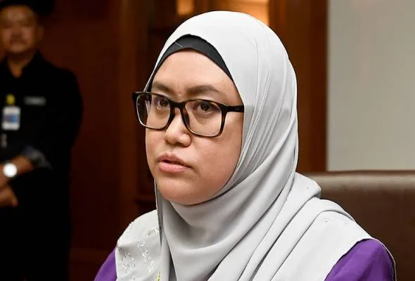 71522911862_SurayatiIbrahim.jpg
