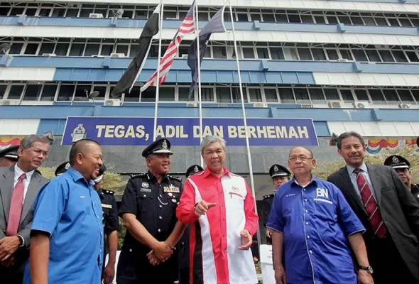 61519550932_DATUKSERIDRAHMAD.jpg